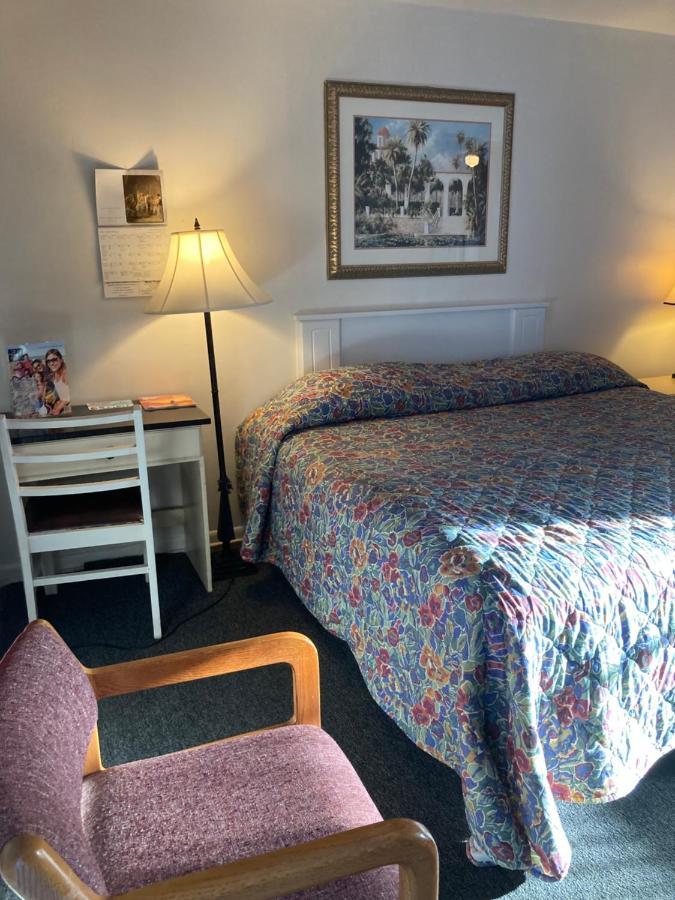 Skylit Motel Clearwater Extérieur photo