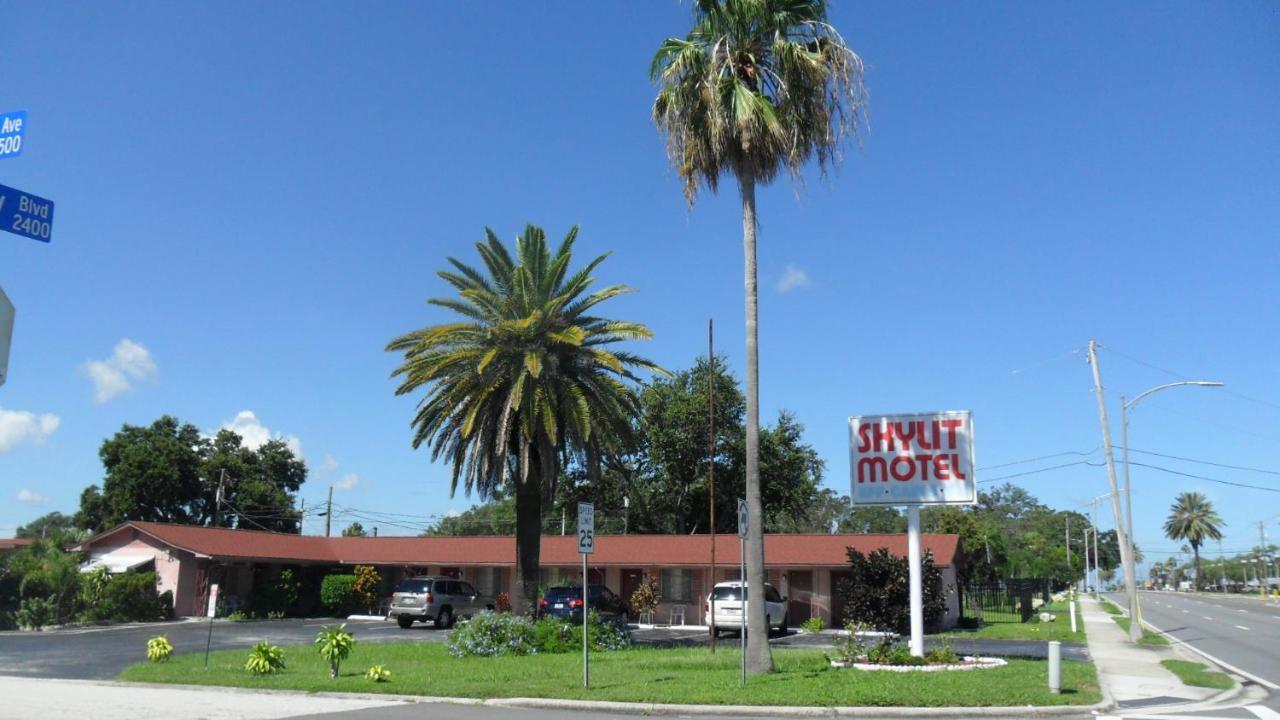 Skylit Motel Clearwater Extérieur photo